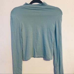 WILD FABLE CROPPED BLUE TURTLE NECK SIZE SMALL